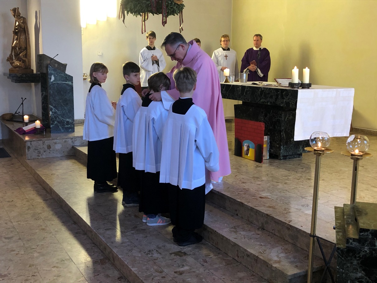 Einführung der neuen Messdiener St. Michael 15. Dezember 2019